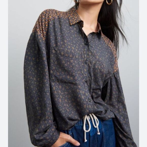 Porridge Anthropologie safa spotted tunic casual button front Size medium - Picture 3 of 7